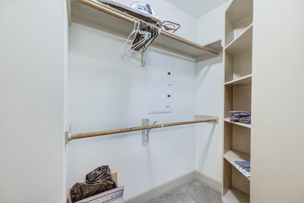 Apartamento Chic 1Br Near Nrg With Pool Wifi Freeparking Houston Exterior foto