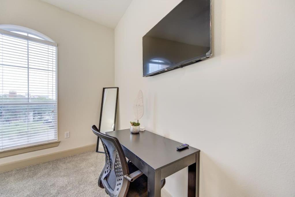 Apartamento Chic 1Br Near Nrg With Pool Wifi Freeparking Houston Exterior foto