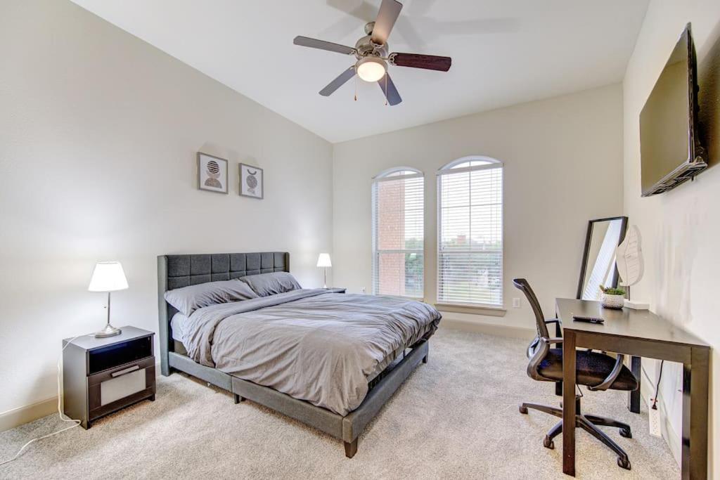 Apartamento Chic 1Br Near Nrg With Pool Wifi Freeparking Houston Exterior foto