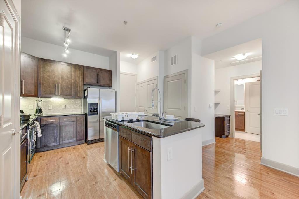 Apartamento Chic 1Br Near Nrg With Pool Wifi Freeparking Houston Exterior foto