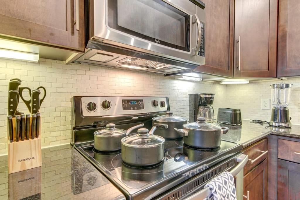 Apartamento Chic 1Br Near Nrg With Pool Wifi Freeparking Houston Exterior foto